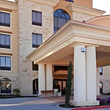 Comfort Inn & Suites Dallas Medical-Market Center 외부 사진