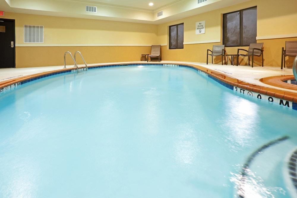 Comfort Inn & Suites Dallas Medical-Market Center 외부 사진