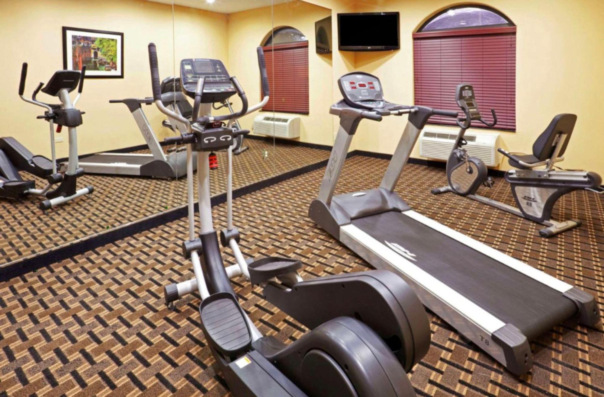 Comfort Inn & Suites Dallas Medical-Market Center 외부 사진